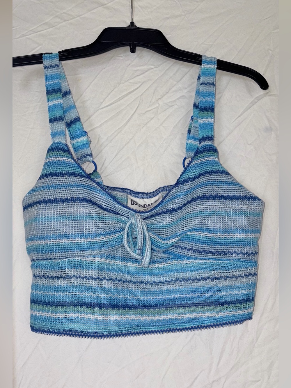 No Boundaries patterned crop top